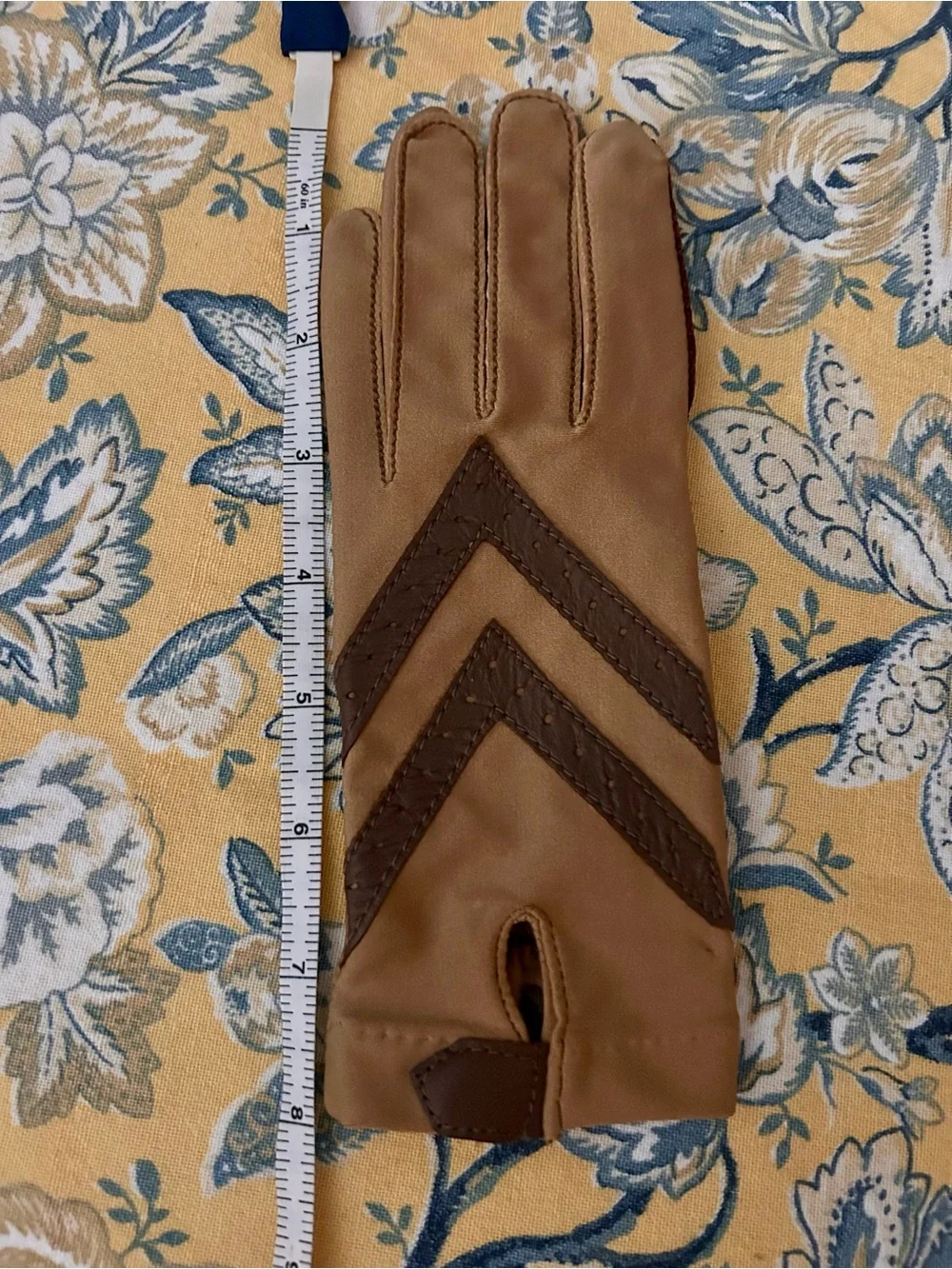 Antique Women’s Leather Accented Riding Gloves